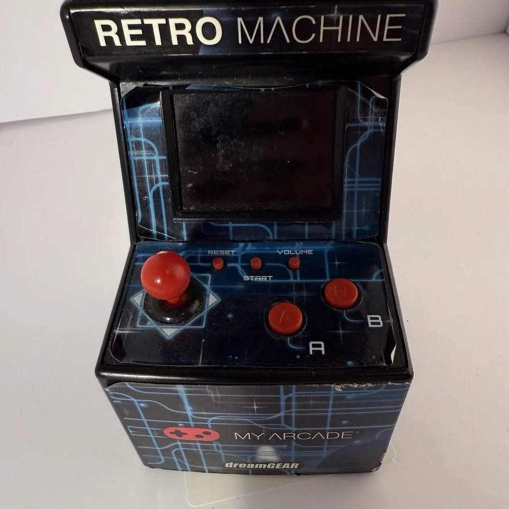 Dream Gear My Arcade Retro Machine 200 In 1 Mini Game System
